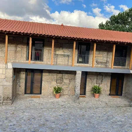 Quinta Do Pinheiro Lantgård Guimarães