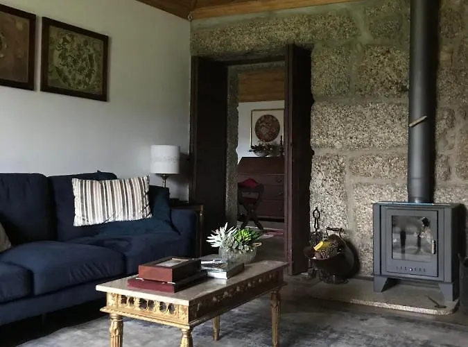 Quinta Do Pinheiro בית חווה