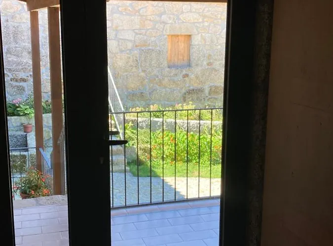 Quinta Do Pinheiro בית חווה גימראייש